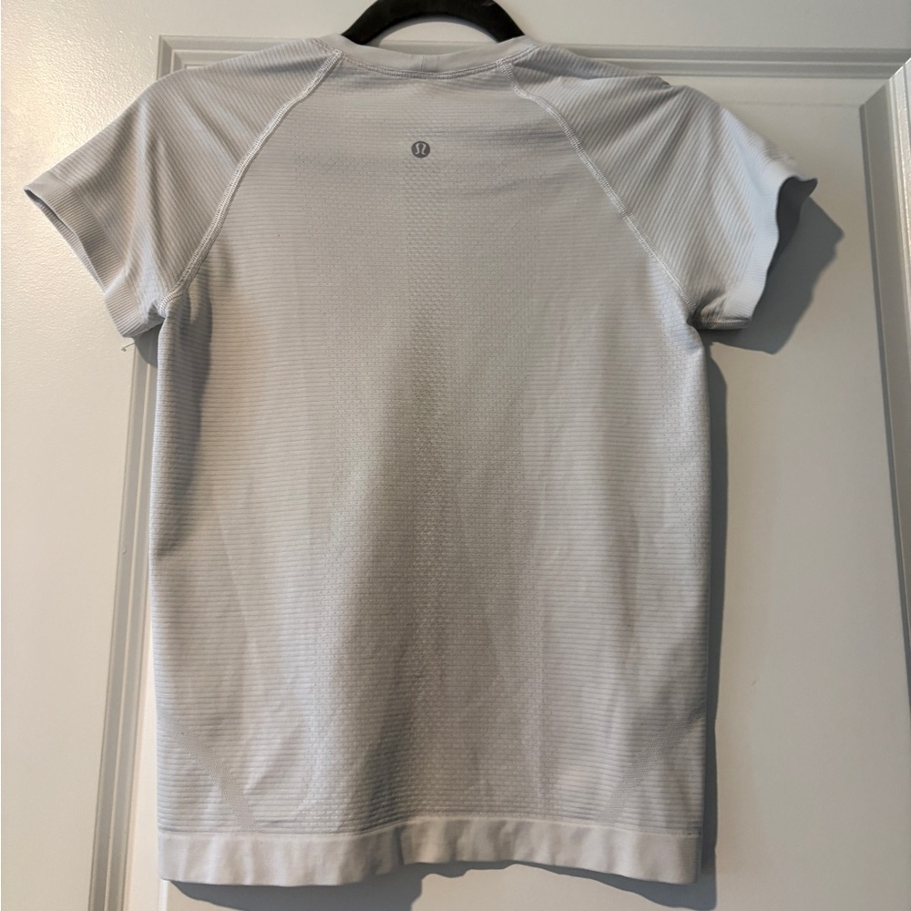 Lululemon Swiftly Tech Short-Sleeve Shirt 2.0
Hip Length - Picture 5 of 5